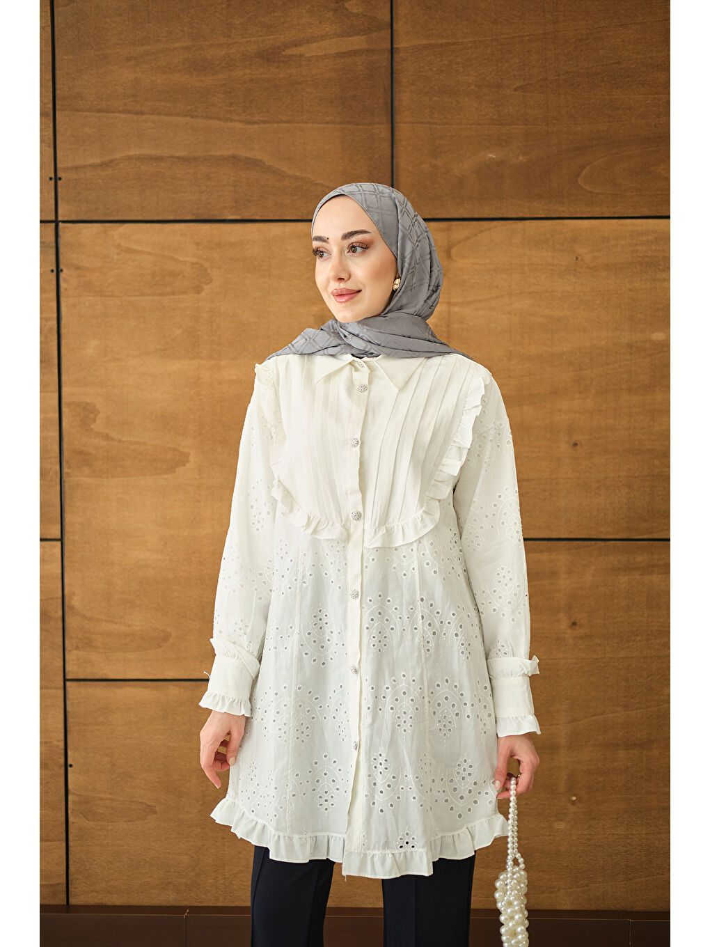 Kadın Pile Ve Brode Detay Gömlek Beyaz