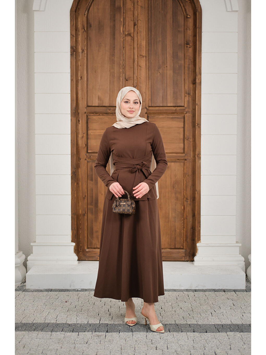 Kadın Bisiklet Yaka Ön Yırtmaçlı Etekli Takım Kahverengi-2