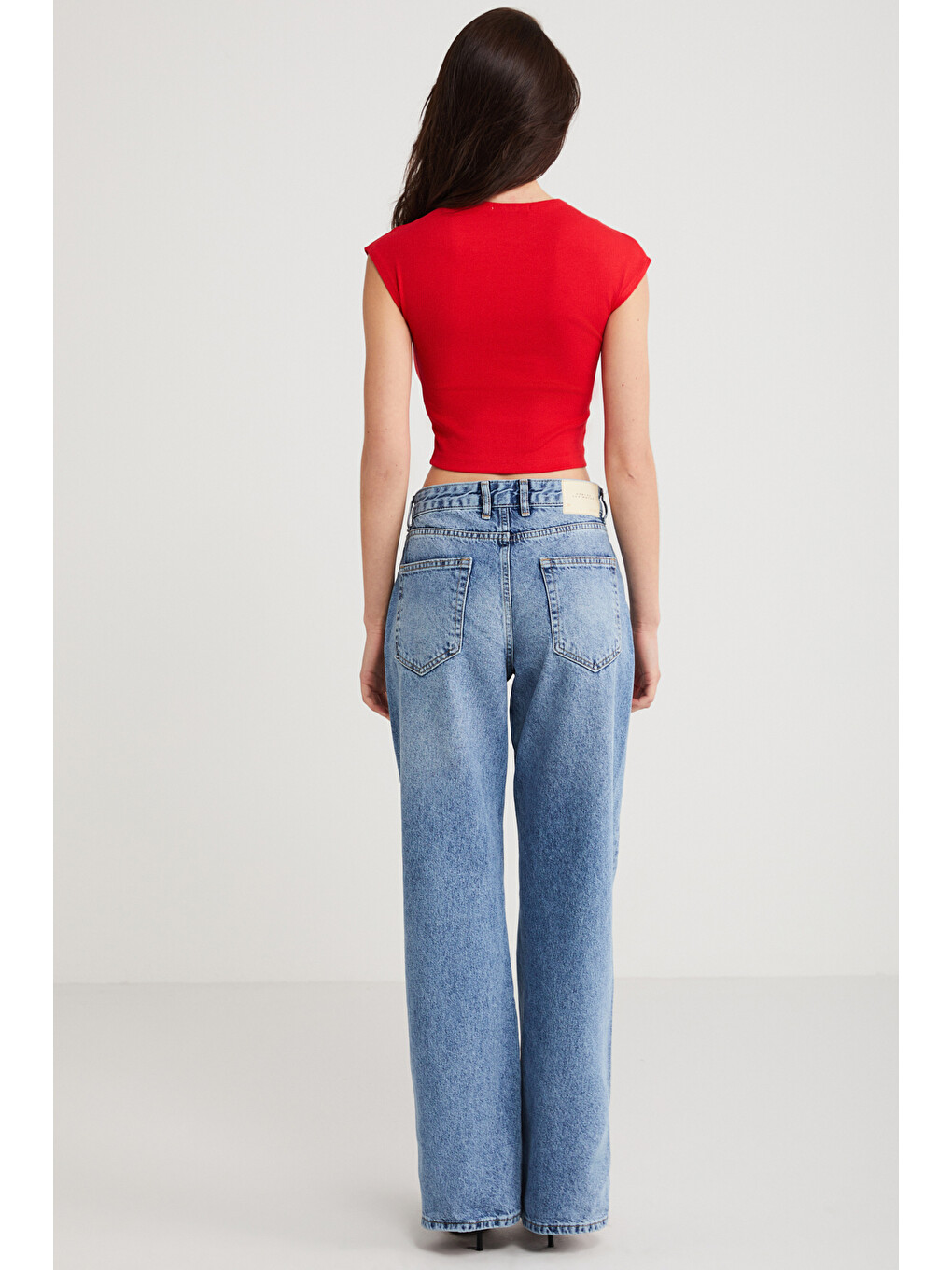 Ayra Kadın Fitilli Görünümlü Slim Fit Vücuda Oturan Bisiklet Yaka Kısa Kollu Crop Kırmızı Büstiyer-5