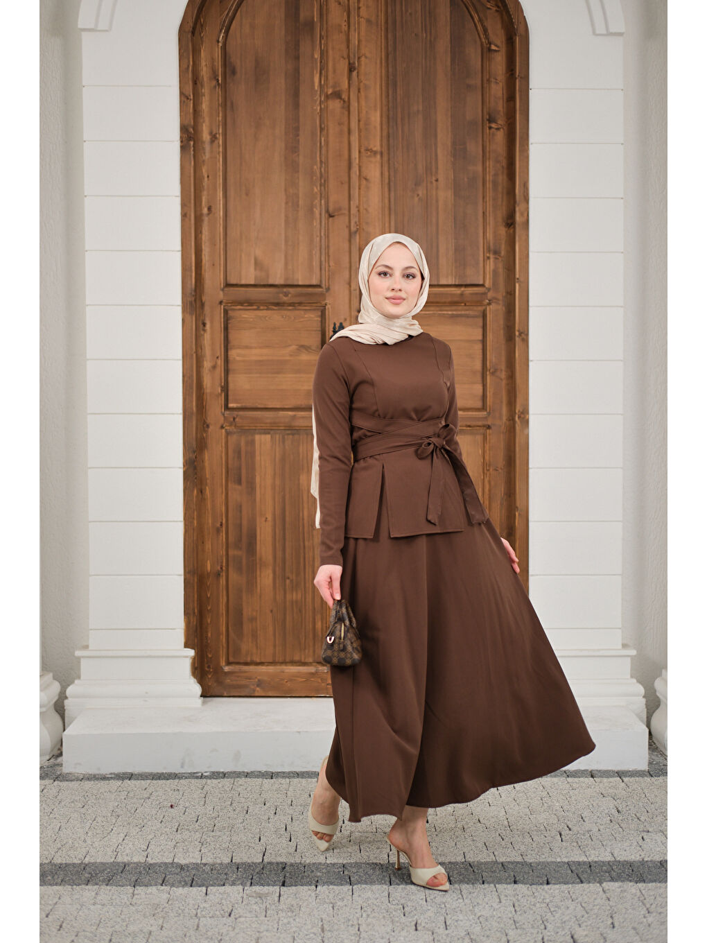 Kadın Bisiklet Yaka Ön Yırtmaçlı Etekli Takım Kahverengi-4