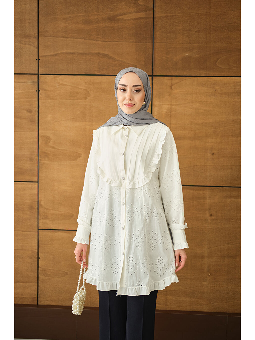 Kadın Pile Ve Brode Detay Gömlek Beyaz-4