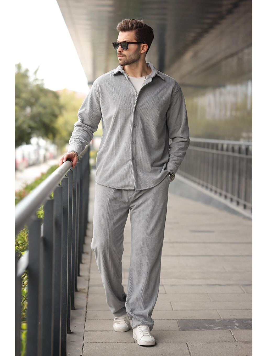 Boyalı Gri Kadife Erkek Gömlek Pantolon Takım E7334