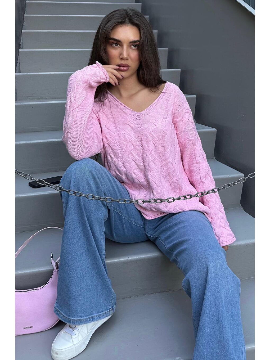 Pembe V Yaka Örgü Desen Oversize Kadın Kazak Mg2519