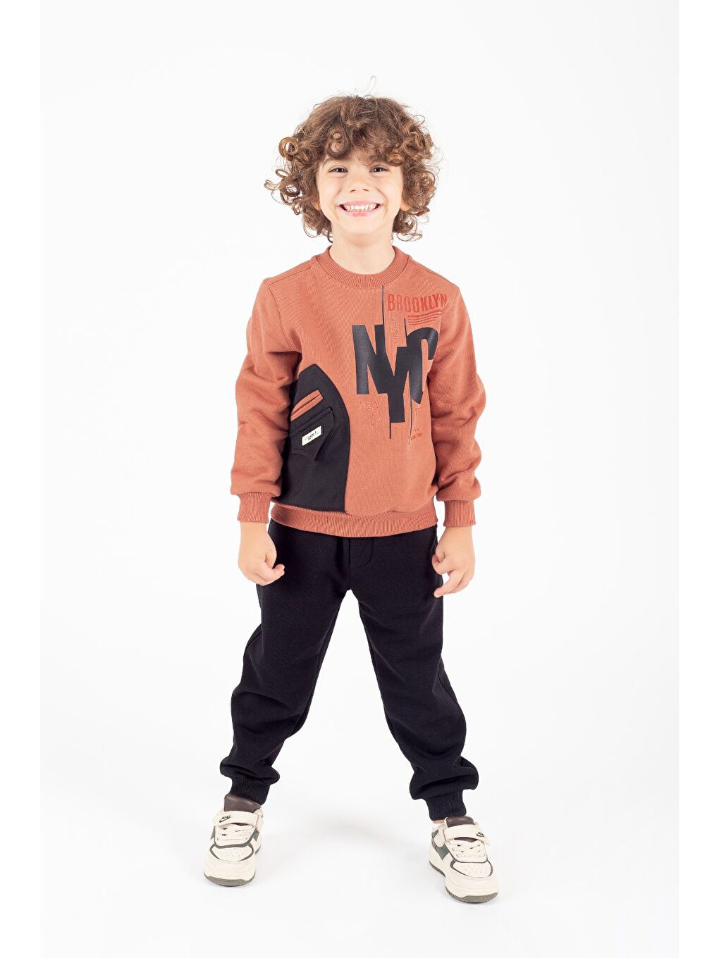 Kahverengi Erkek Çocuk Cep Detaylı Baskılı Eşofman Takımı M00756-1