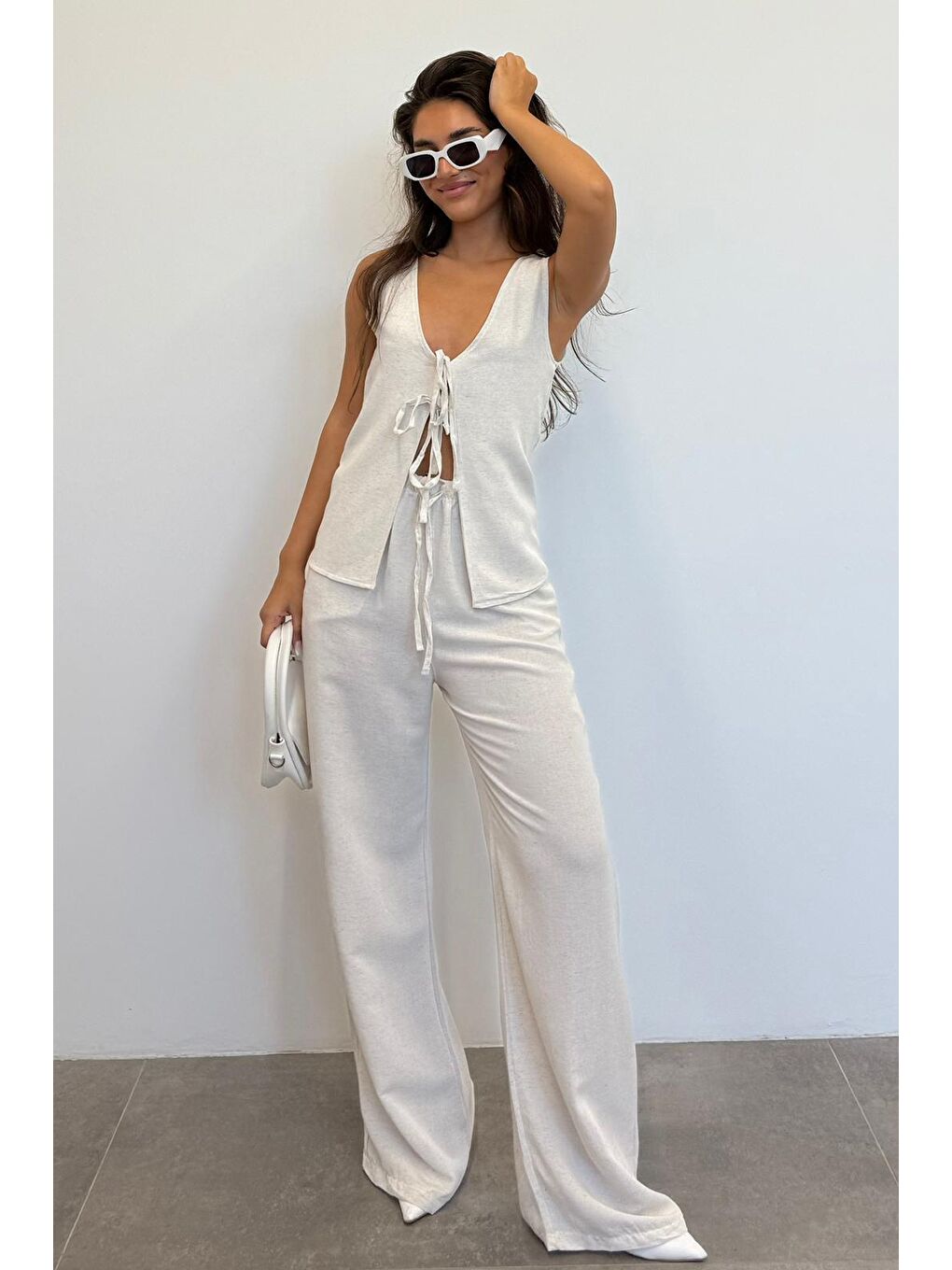 Bej Natural Önü Bağlamalı Yelek Pantolon Kadın Takım Mg2403-2