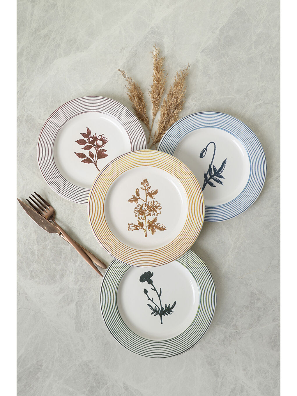 Karışık Floral Essence Assos Pasta Tabağı 22 Cm 4 Adet-1