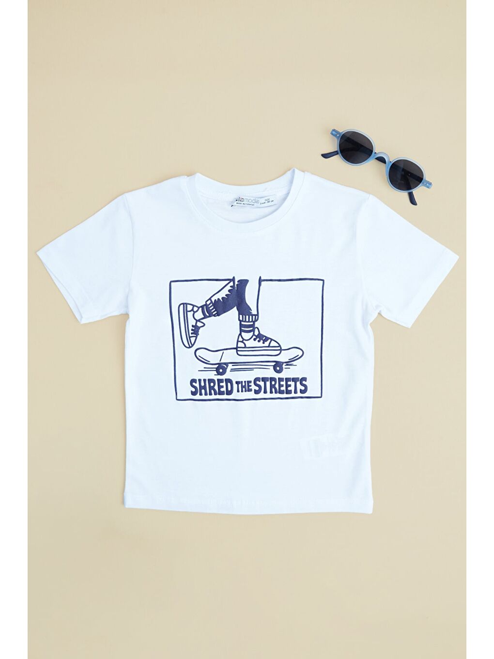 Beyaz Kaykay Baskılı Bisiklet Yaka Erkek Çocuk Tişört