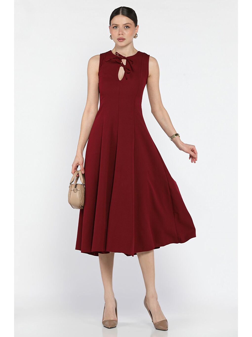 Bordo Ön Bağlamalı Sıfır Kol Elbise