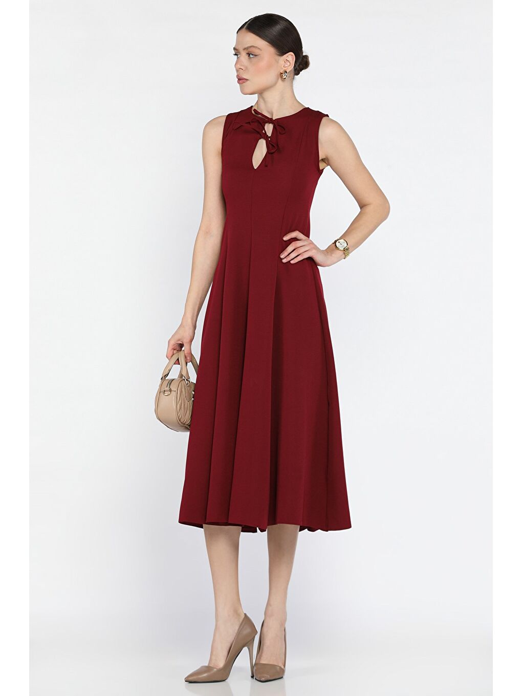 Bordo Ön Bağlamalı Sıfır Kol Elbise-1