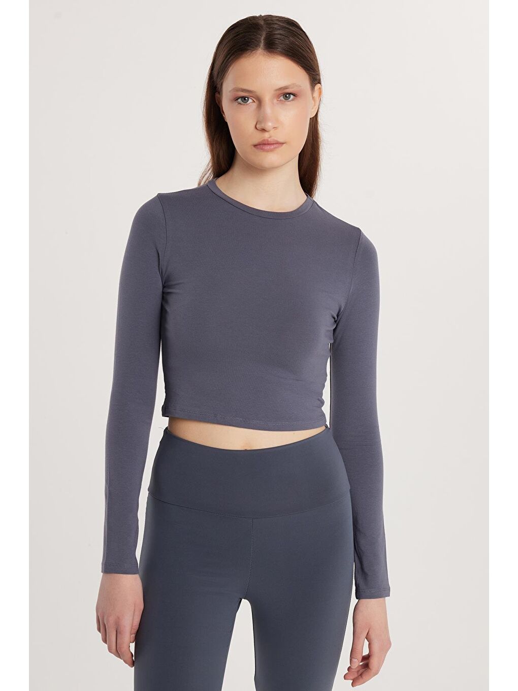 Kadın Slim Fit Pamuklu Düz Bisiklet Yaka Antrasit Bluz-2