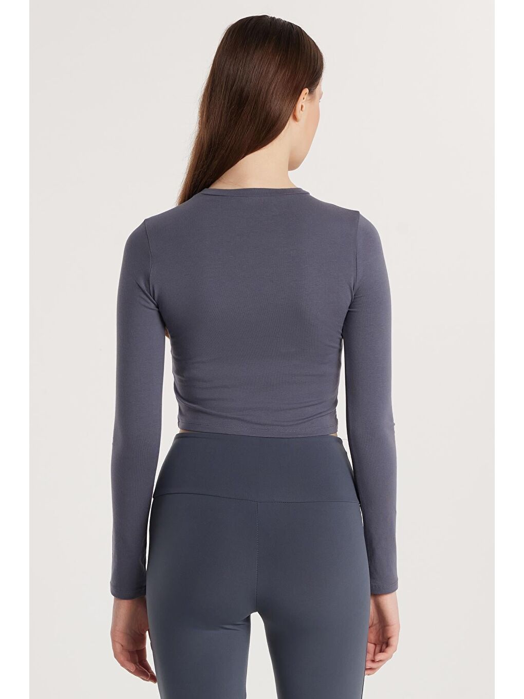 Kadın Slim Fit Pamuklu Düz Bisiklet Yaka Antrasit Bluz-4