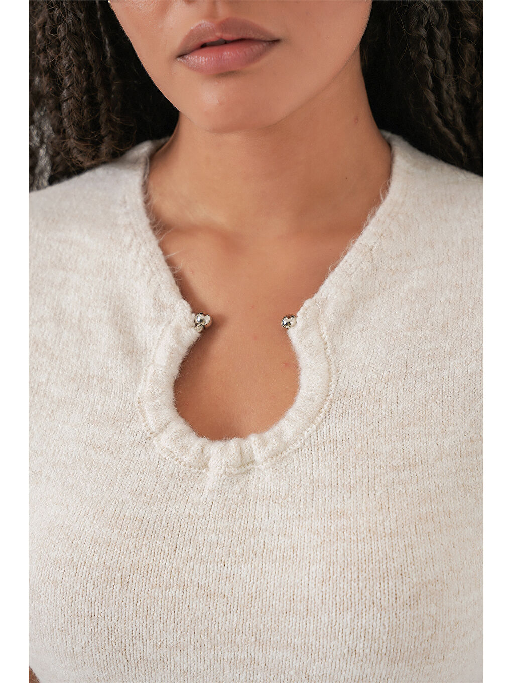 Kadın Kolye Detaylı Triko Elbise 15989 - Ekru-4