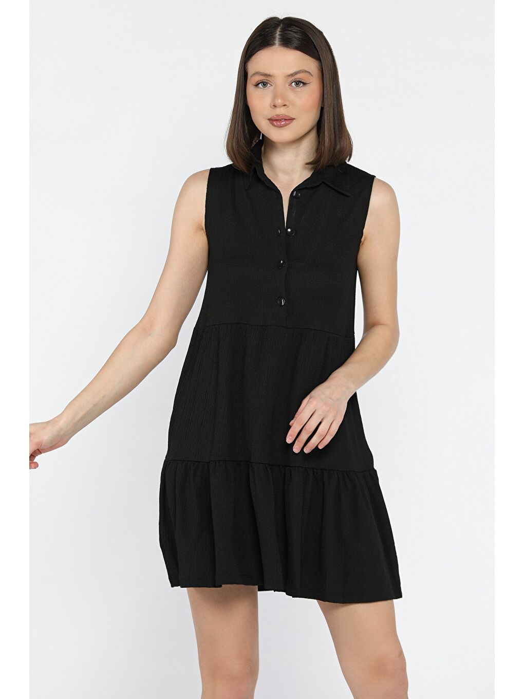 Siyah Kadın Polo Yaka Ön Düğmeli Fırfırlı Elbise-1