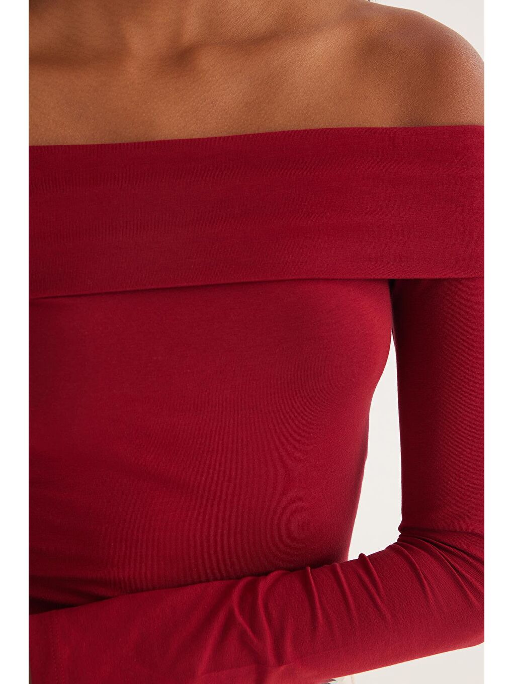 Kadın Slim Fit Dar Kesim Uzun Kol Kayık Yaka Bordo Bluz-2