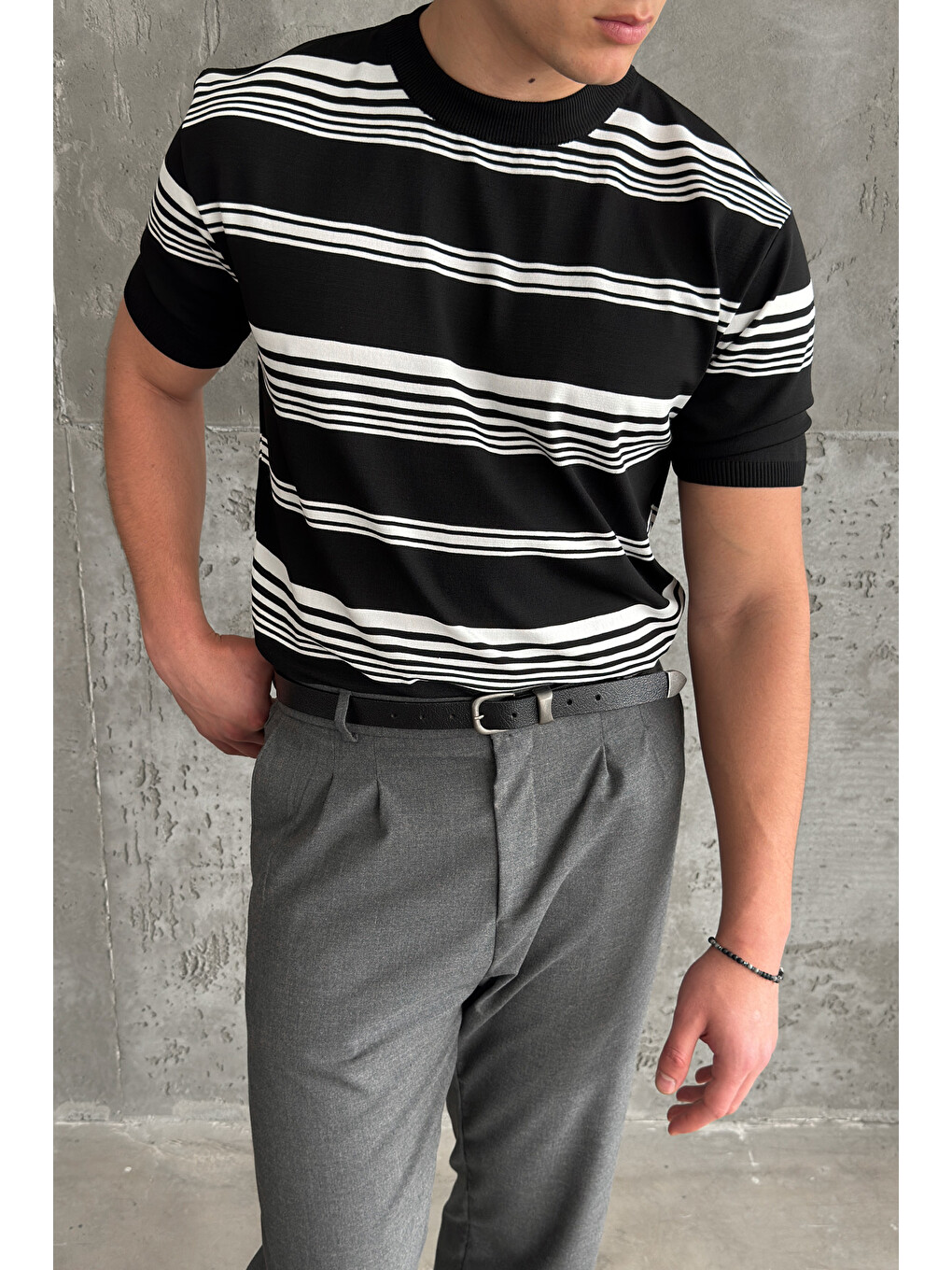 Siyah Erkek Bisiklet Yaka Oversize Çizgili Triko T-shirt-1