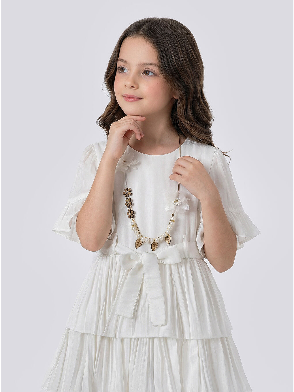 Beyaz Kız Çocuk  Eteği Katlı Kısa Kollu Kolyeli Elbise-3