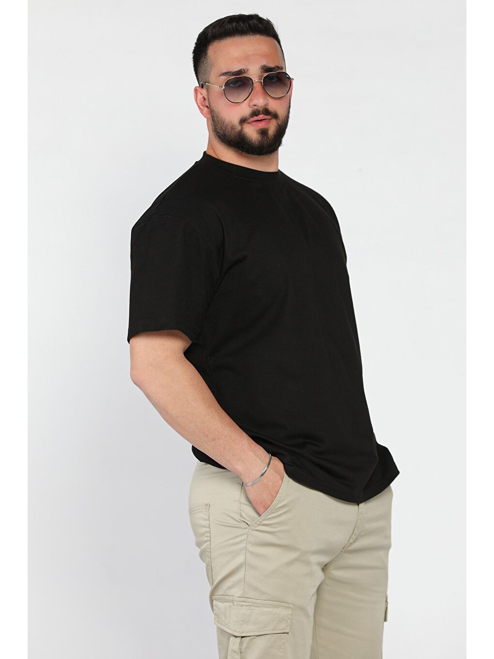 Siyah Bisiklet Yaka Erkek Tişört