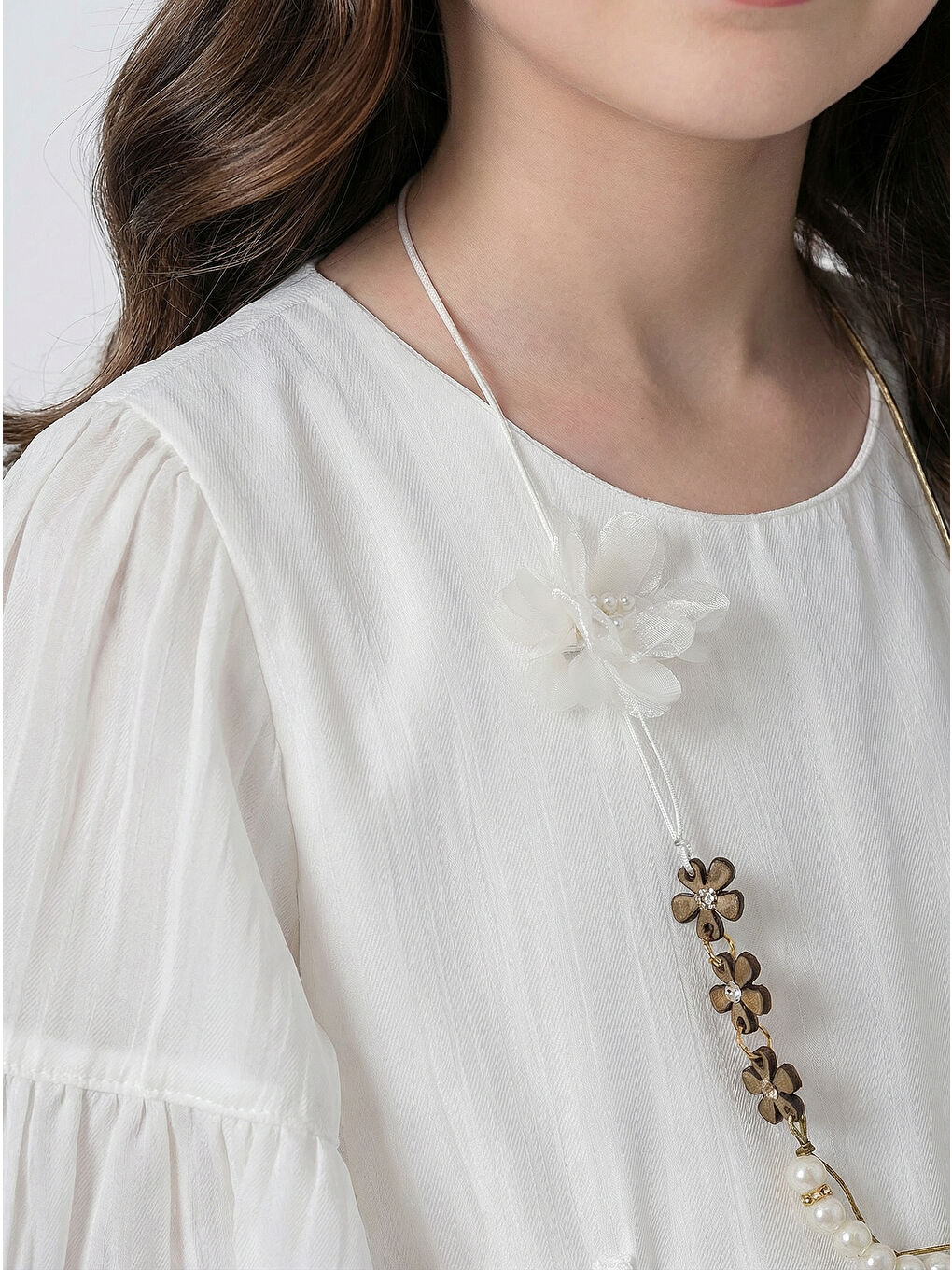 Beyaz Kız Çocuk  Eteği Katlı Kısa Kollu Kolyeli Elbise-4