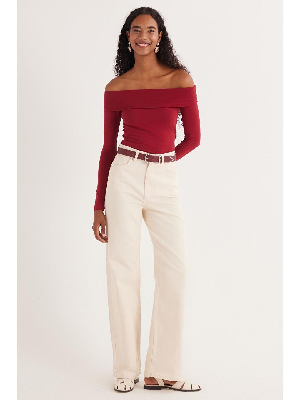 Kadın Slim Fit Dar Kesim Uzun Kol Kayık Yaka Bordo Bluz-4