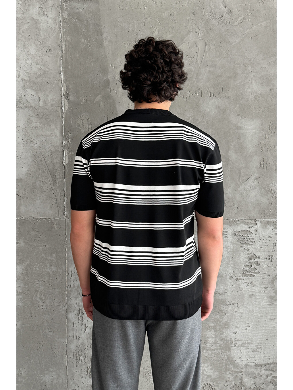 Siyah Erkek Bisiklet Yaka Oversize Çizgili Triko T-shirt-6