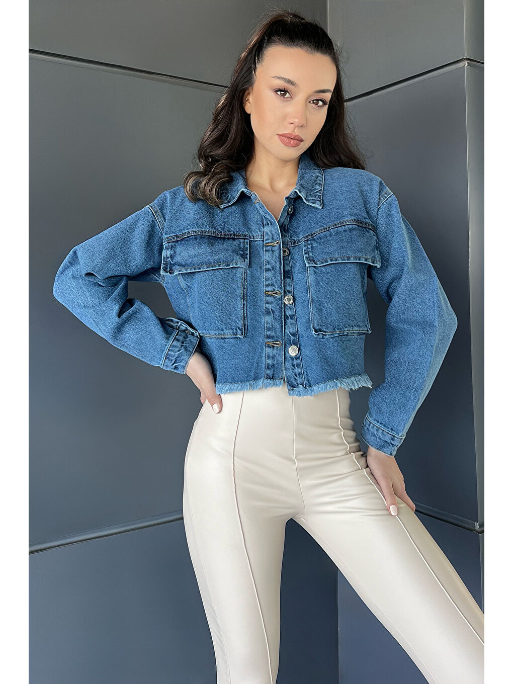 GÜLSELİ Lacivert Çift Cepli Bitiş Püskül Detaylı Kadın Crop Top Jean Jean Ceket