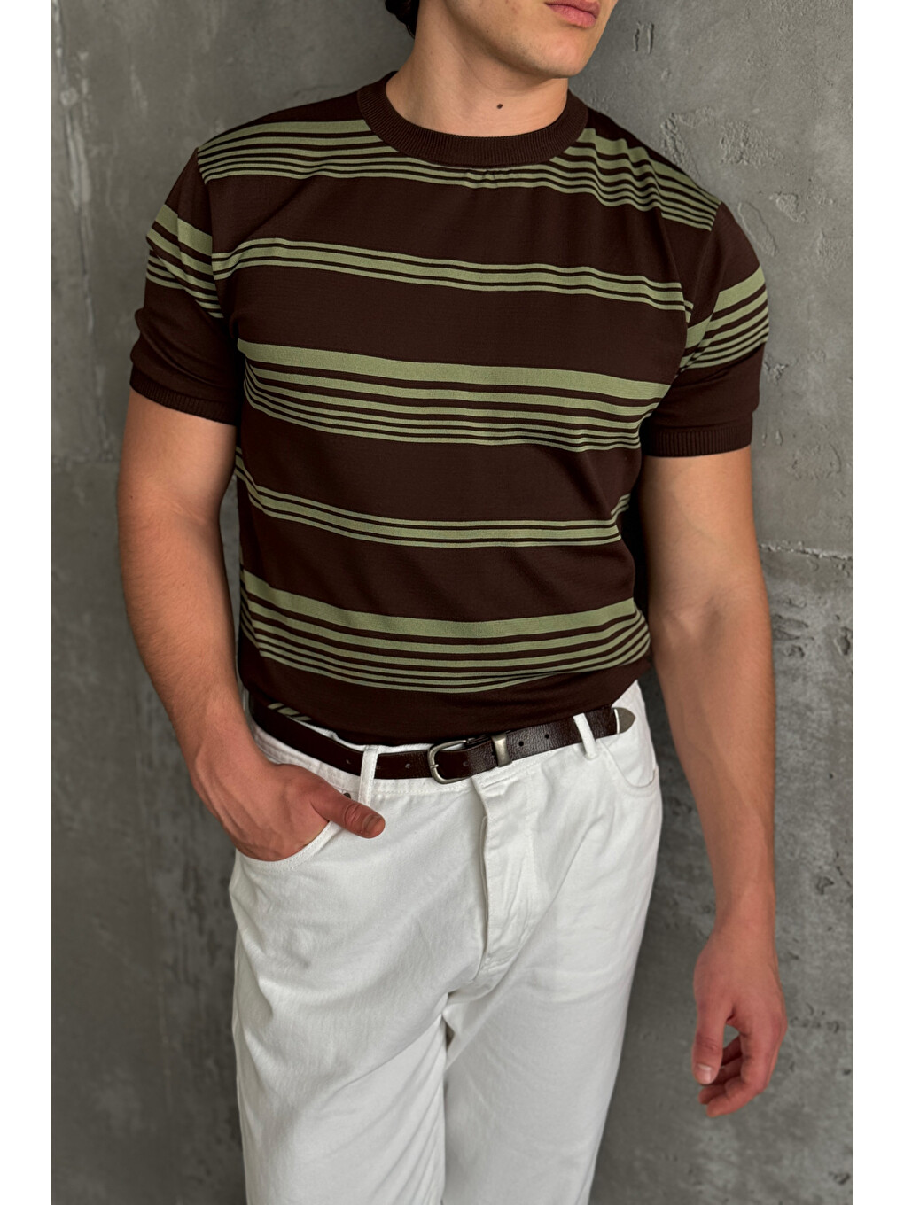 Kahverengi Erkek Bisiklet Yaka Oversize Çizgili Triko T-shirt