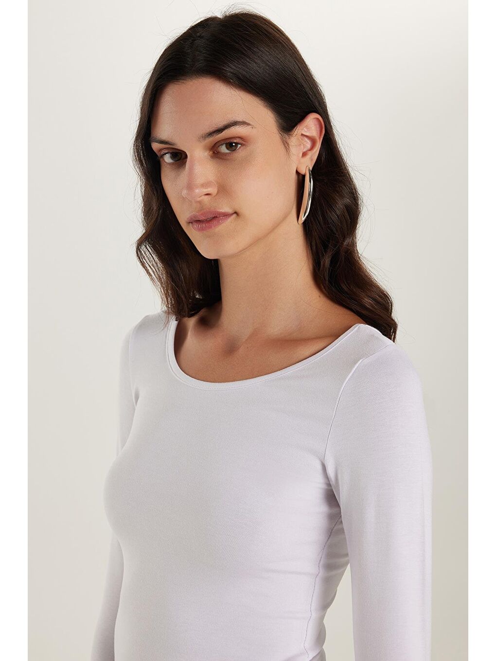 Kadın Slim Fit Dar Kesim Uzun Kollu Viskon Beyaz Bluz-1