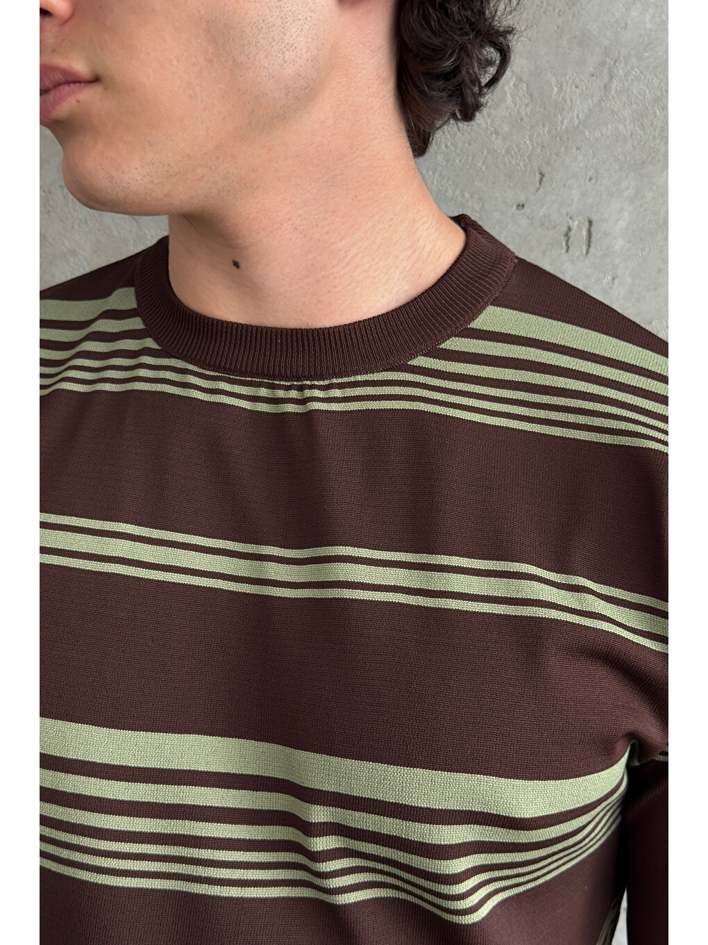 Kahverengi Erkek Bisiklet Yaka Oversize Çizgili Triko T-shirt-4