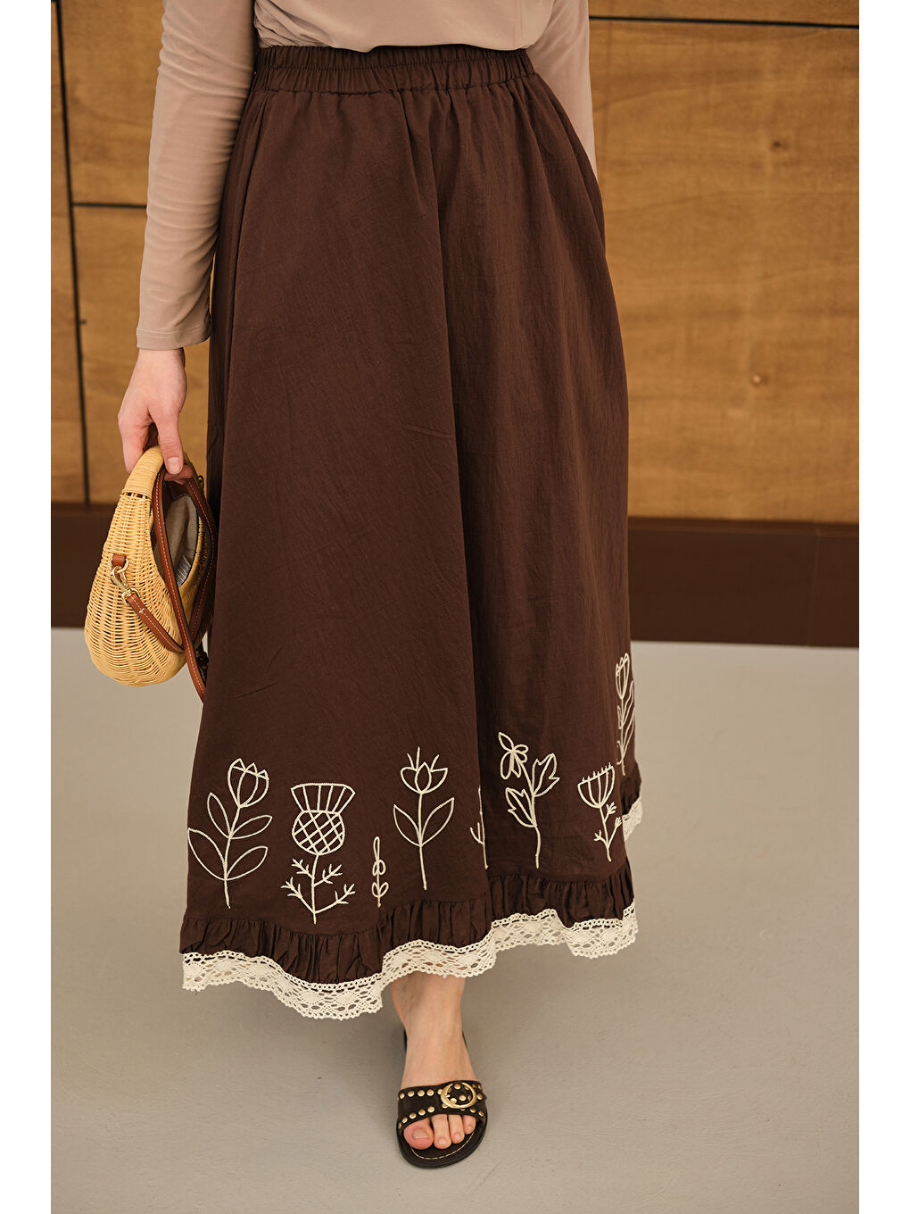 Kadın Dantel Ve Çiçek Nakışlı Etek Kahverengi-3