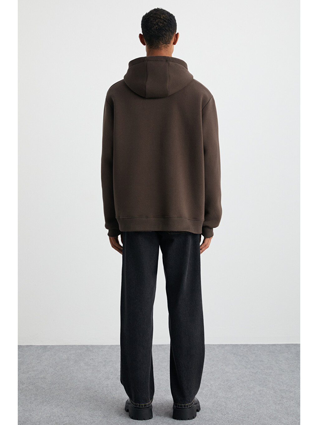 Cartmel Erkek Organik Kumaşlı İçi Polarlı Yumuşacık Kanguru Cepli Kapüşonlu Kahverengi Sweatshirt-5
