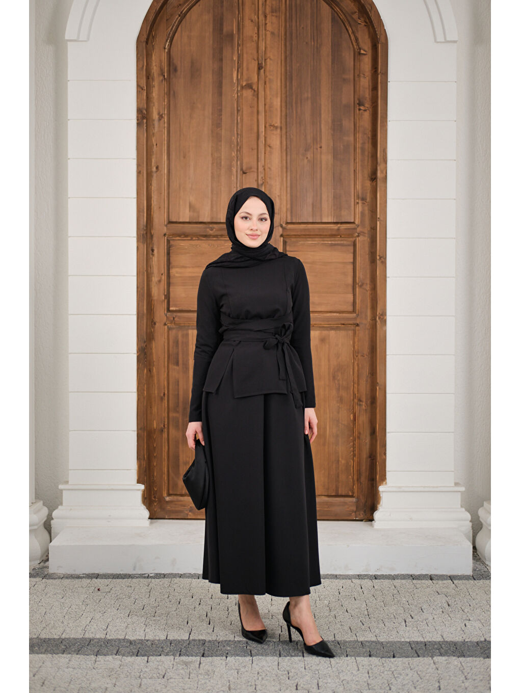 Kadın Bisiklet Yaka Ön Yırtmaçlı Etekli Takım Siyah-2