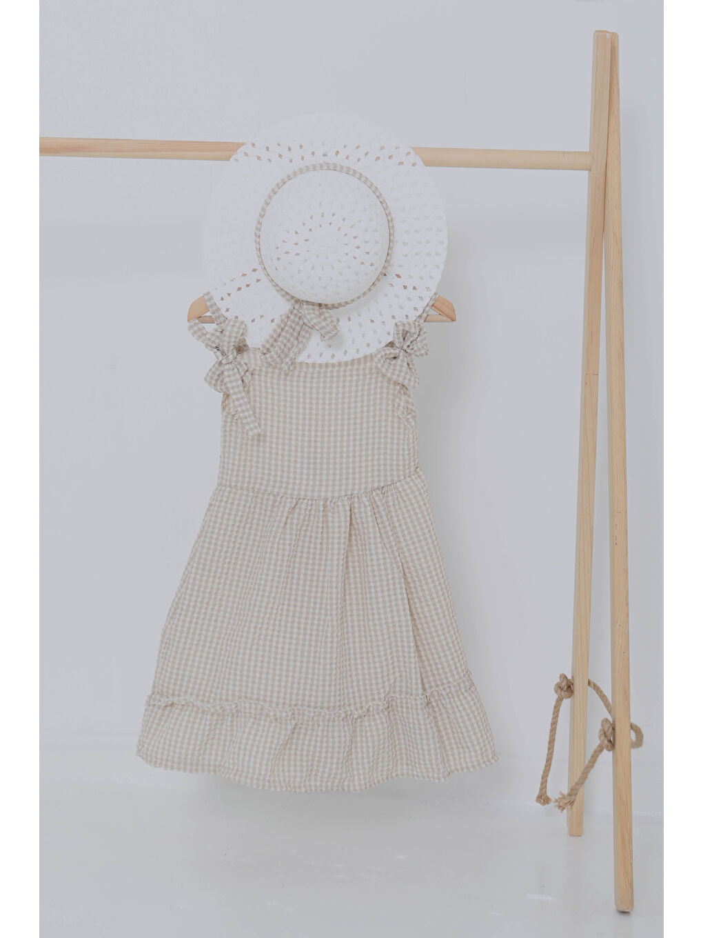 Bej Kız Çocuk Taş Şapkalı Elbise - 27050