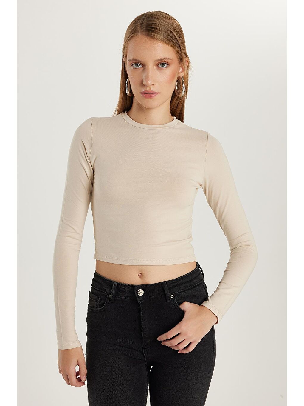 Bej Kadın Slim Fit Pamuklu Düz Bisiklet Yaka Taş Bluz