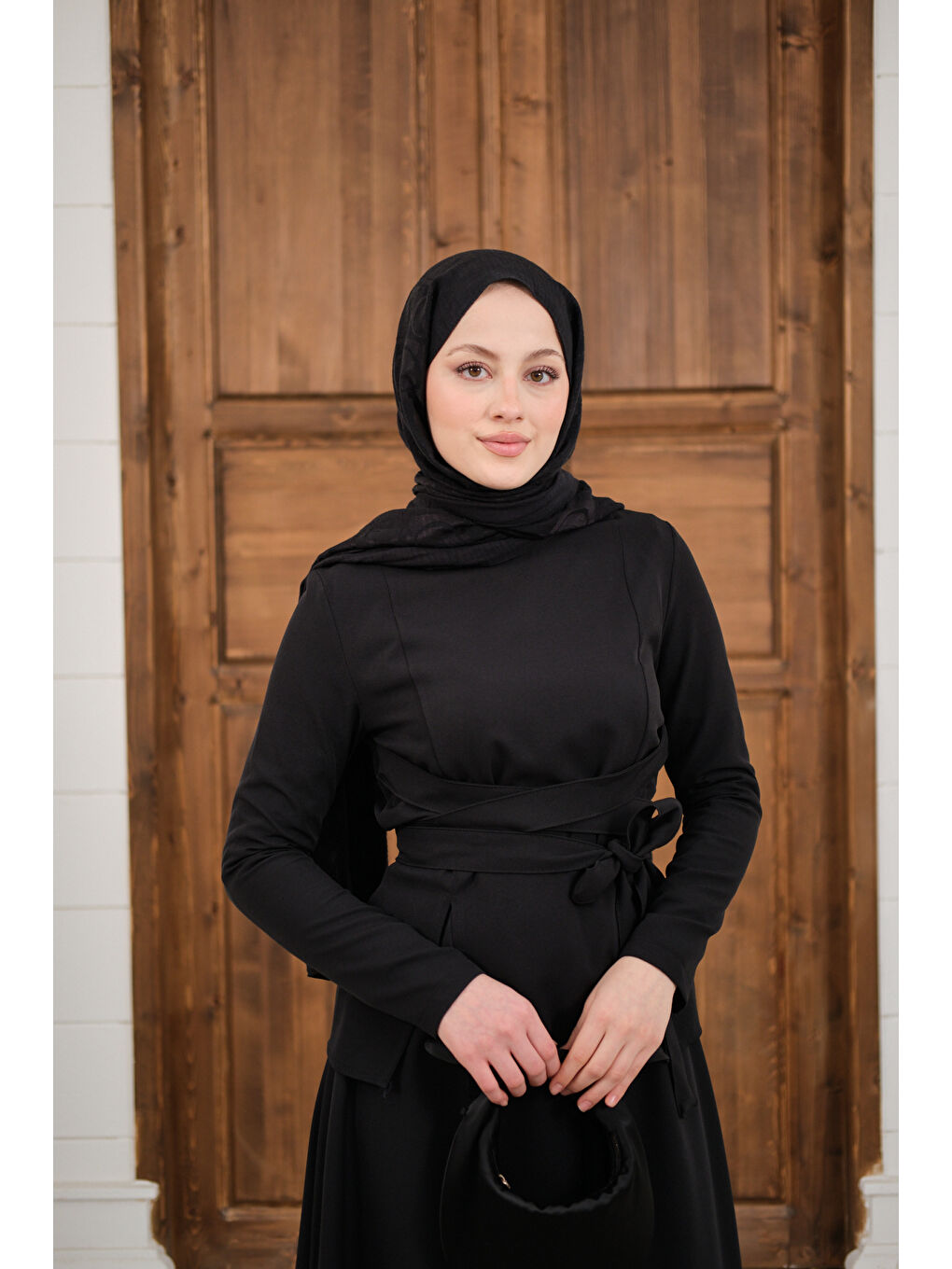 Kadın Bisiklet Yaka Ön Yırtmaçlı Etekli Takım Siyah-4