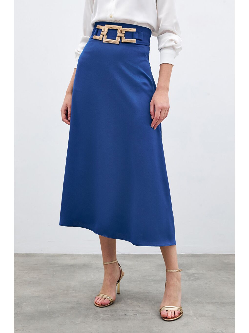 Bel Aksesuarlı Saten Krep Etek - Sax Mavi-2