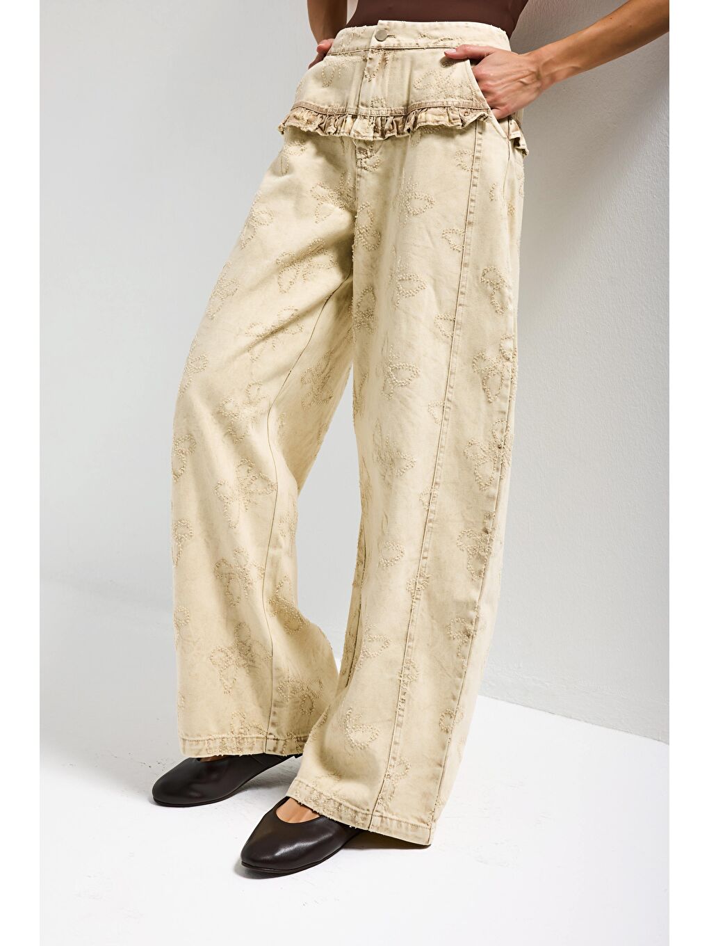 Kadın Bej w5 Baggy Fit Özel Kelebek Desenli Tasarım Kumaş Denim Jean