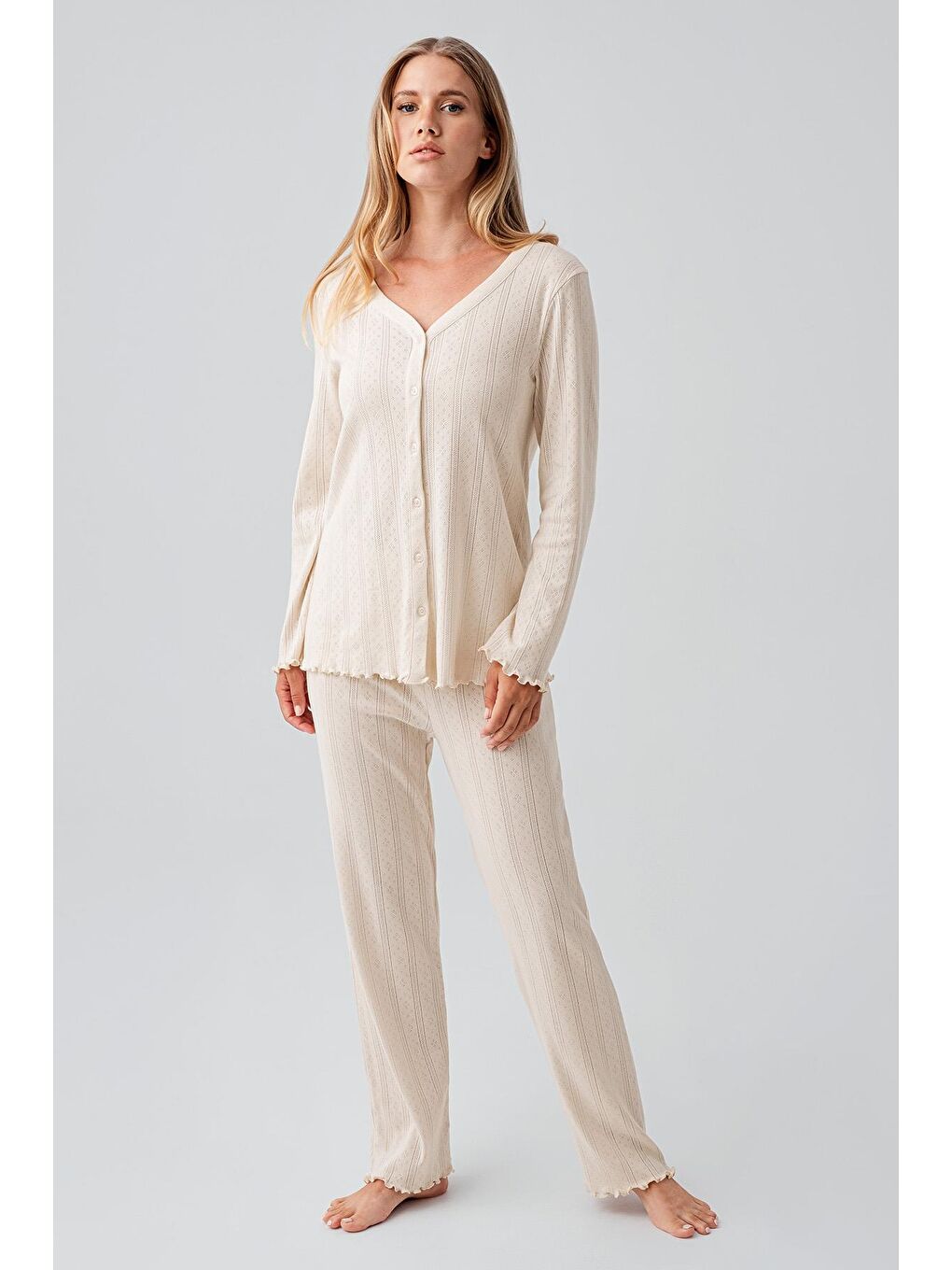 Bej Uzun Kollu Ajurlu Düğmeli Esnek Pamuklu Hamile Pijama Takım 18214-1