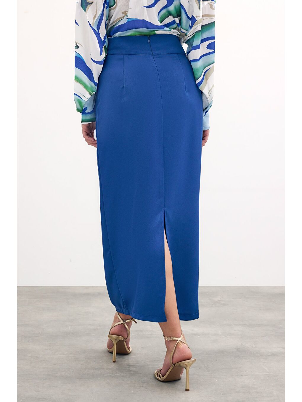 Gold Aksesuarlı Uzun Etek - Sax Mavi-4
