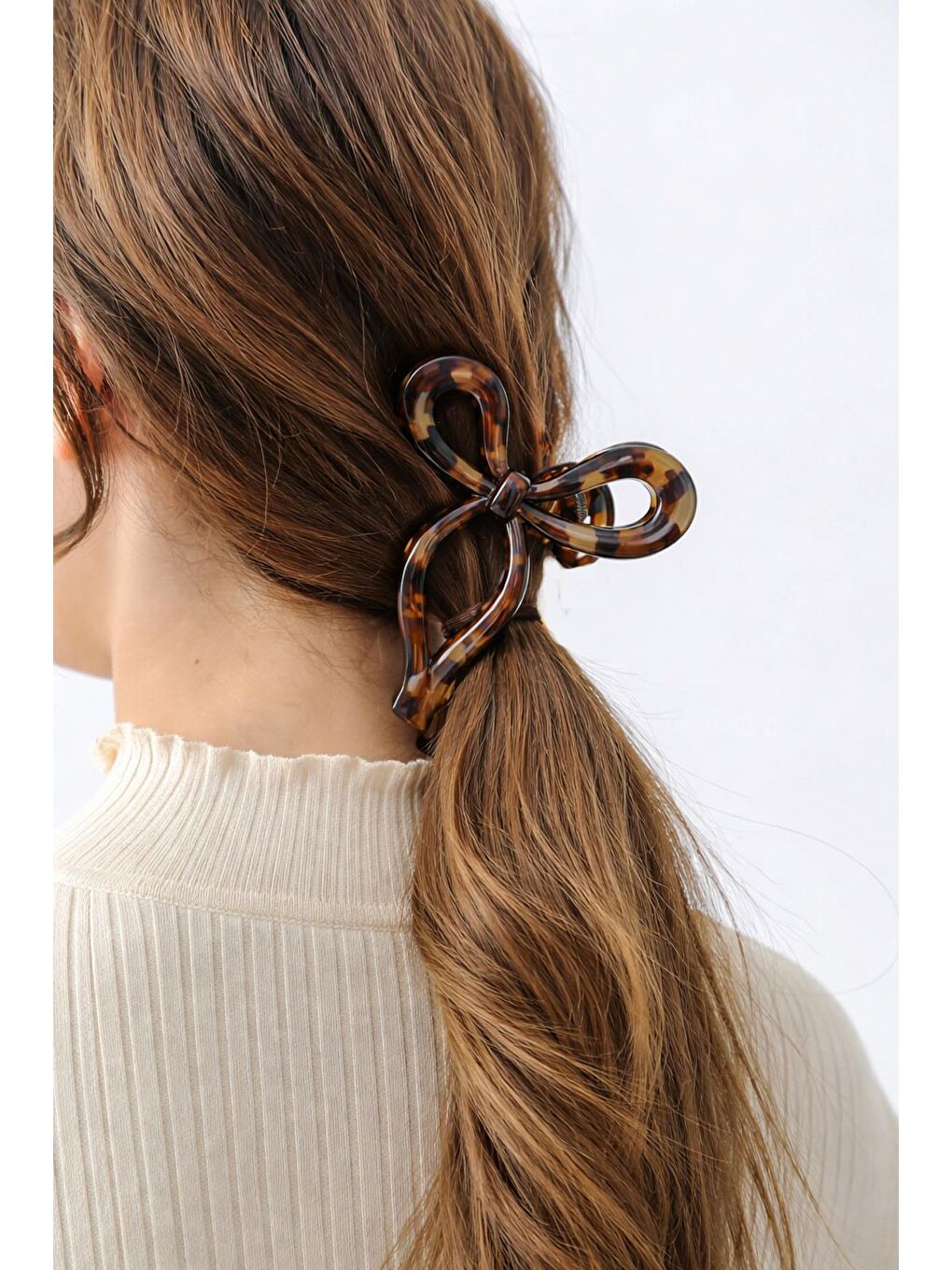 Kahverengi Fiyonk Şeklinde Mandal Saç Tokası-3