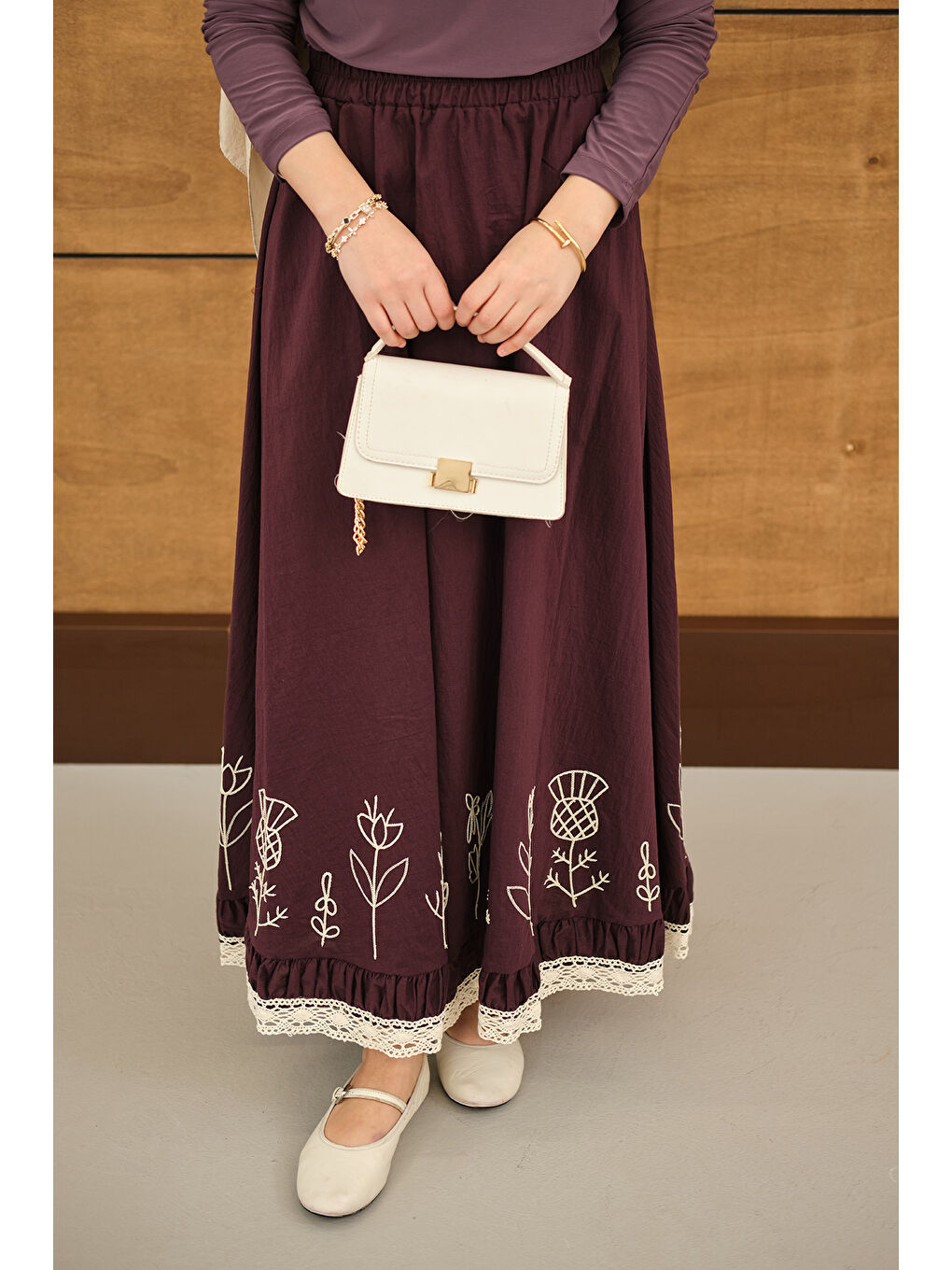 Kadın Dantel Ve Çiçek Nakışlı Etek Bordo-1