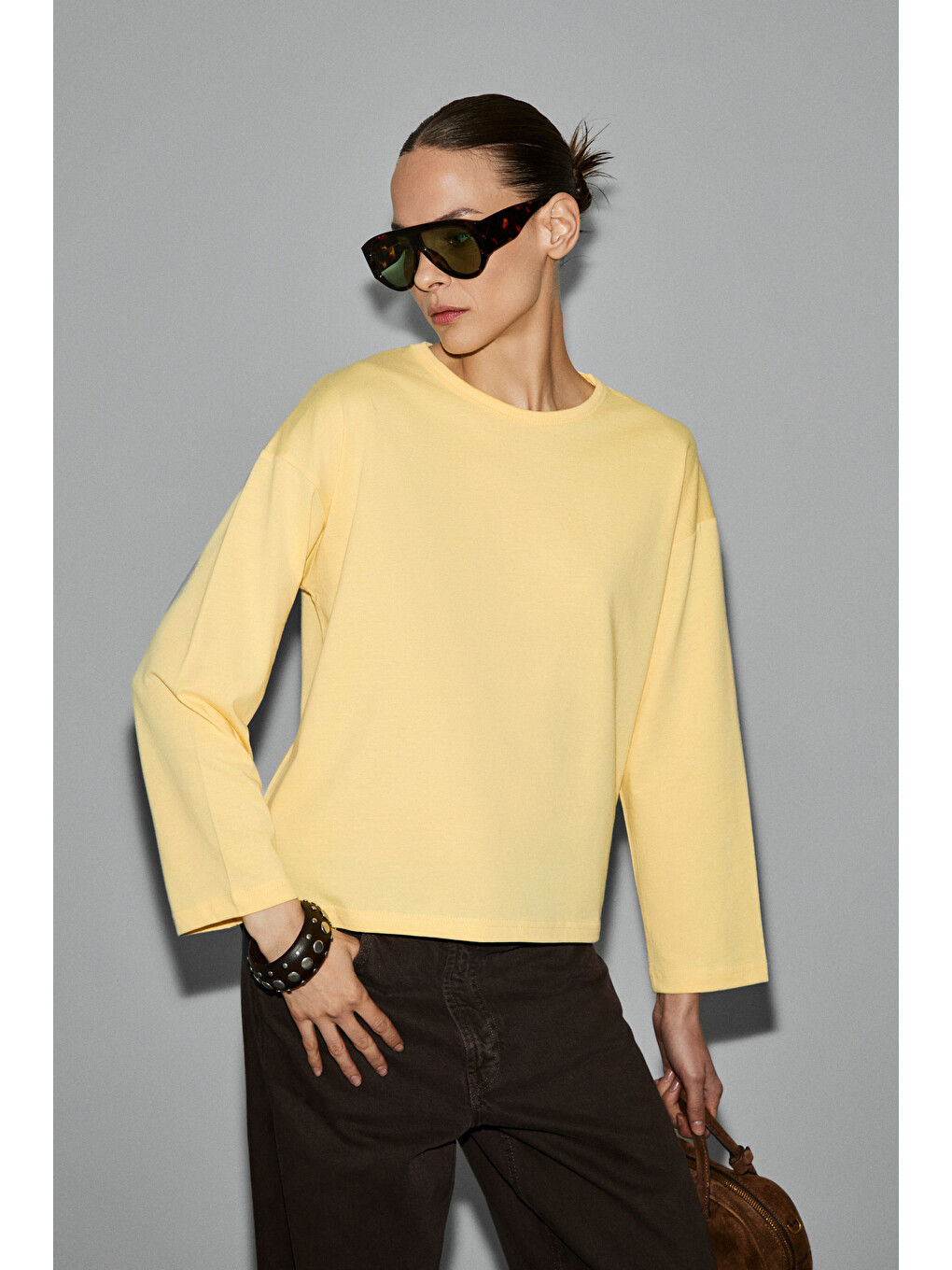 Basıl Kadını Oversize %100 Organik Pamuk Örme Uzun Kol Sarı T-shirt-2