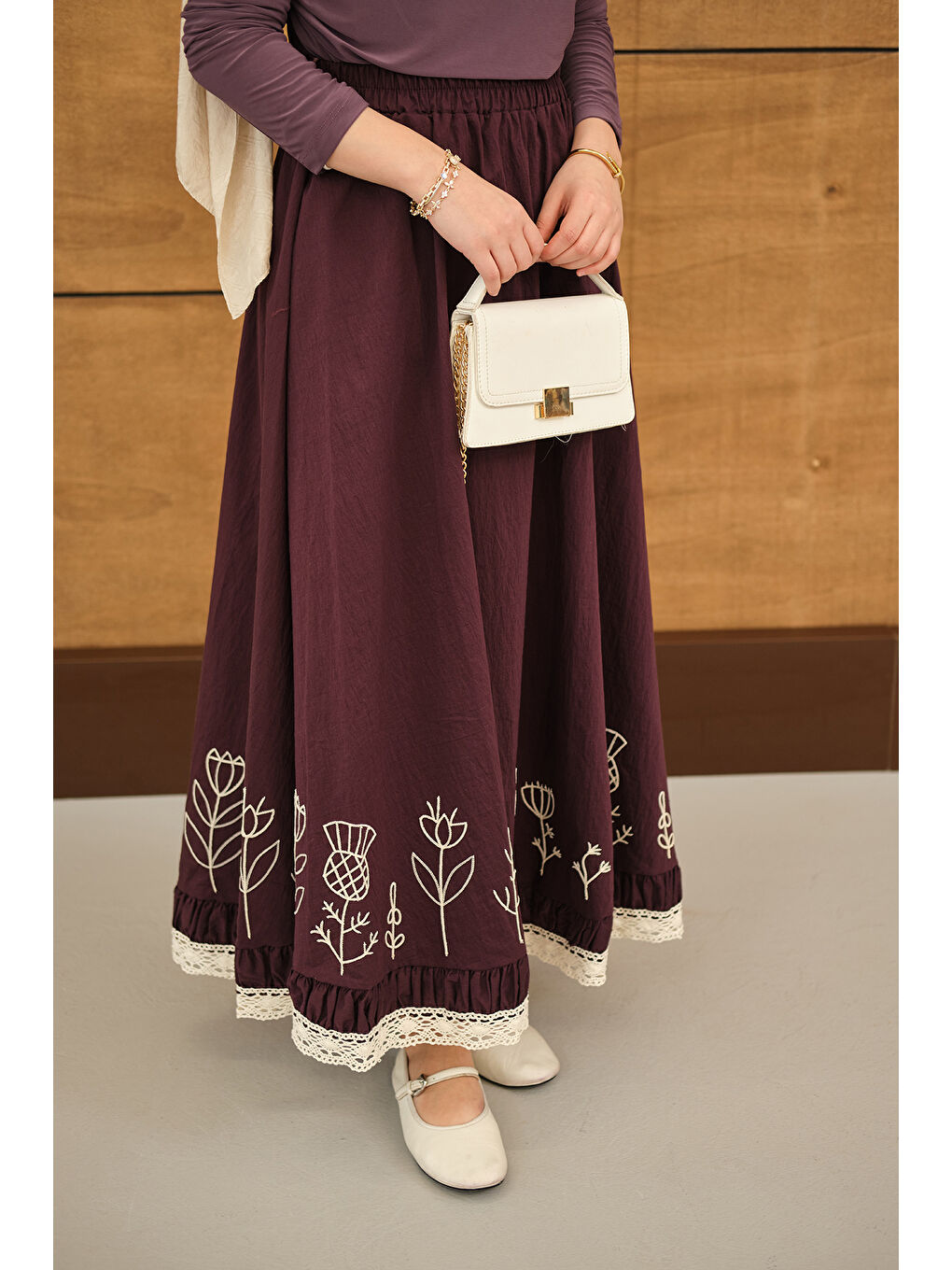 Kadın Dantel Ve Çiçek Nakışlı Etek Bordo-2
