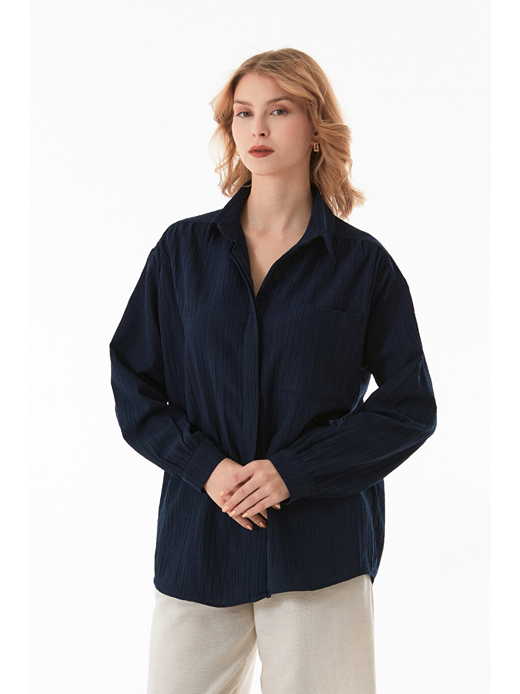 Lacivert Basic Krep Kumaş Tek Cepli Oversize Gömlek-1