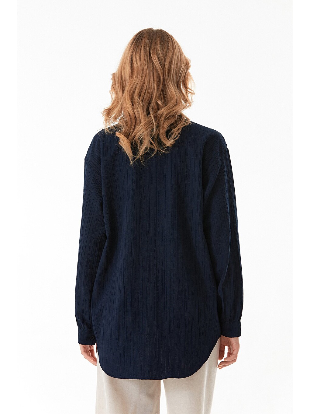 Lacivert Basic Krep Kumaş Tek Cepli Oversize Gömlek-3