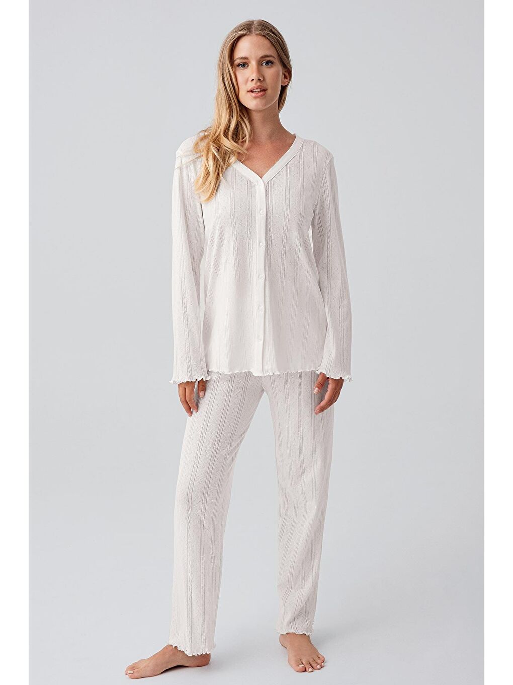 Ekru Uzun Kollu Ajurlu Düğmeli Esnek Pamuklu Hamile Pijama Takım 18214-1