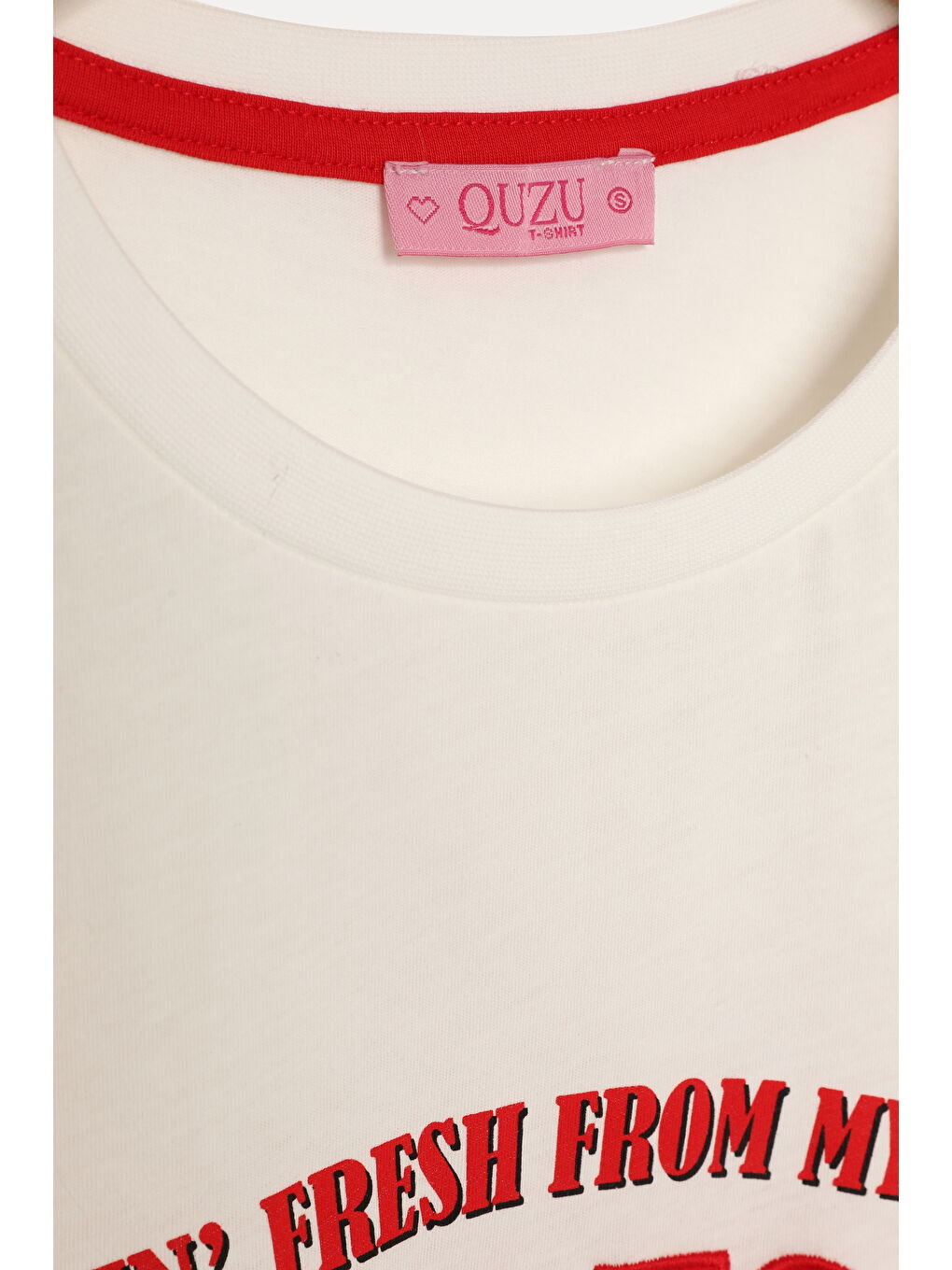 Domates Yazı Baskılı Kalpli Tişört Ekru-1