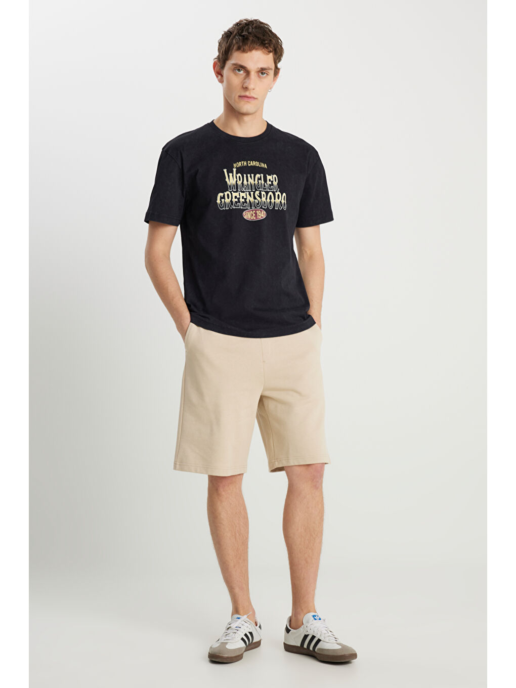 %100 Pamuk Relaxed Fit Geniş Kesim Big Logo Siyah Tişört-2