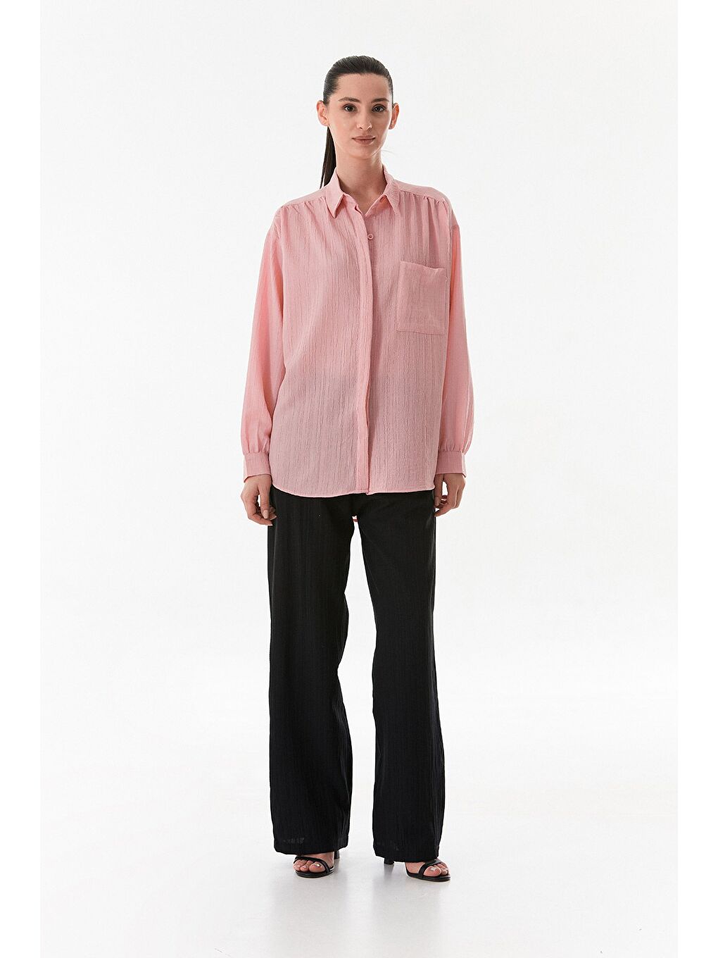 Pembe Basic Krep Kumaş Tek Cepli Oversize Gömlek-1