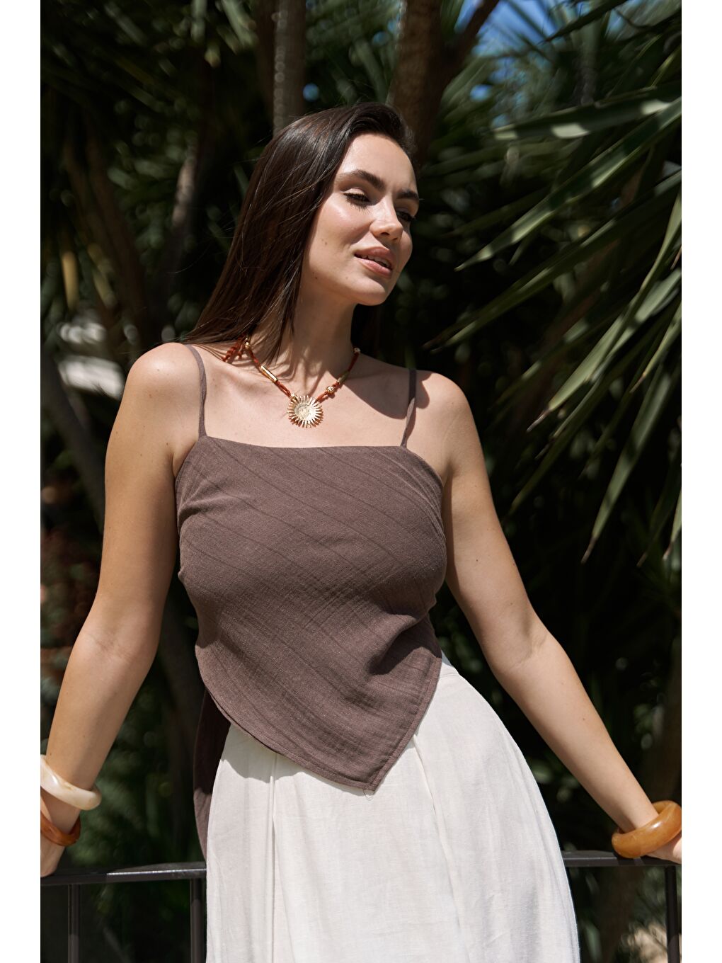 Kahverengi Kita Üçgen Detay Çizgili Kahve Keten Crop-3