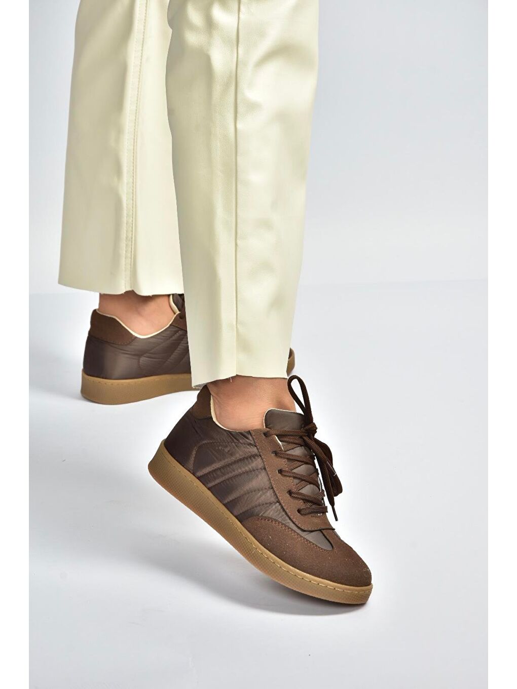 Kahverengi Kadın Spor V820104404-3